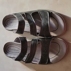 ORTHO FEET Womens Sahara Gray sandals, size 8.
